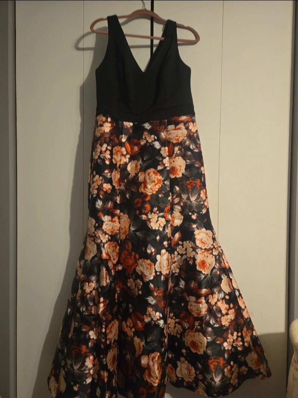 Black Bodice Floral A-Line Prom Dress in Orange-Cream Bloom
